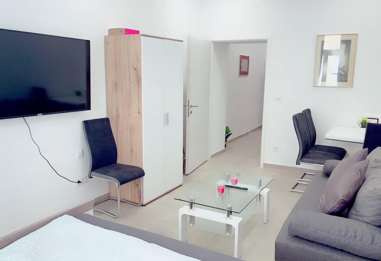 Queen Apartment 4P Wl Vienna Esterno foto